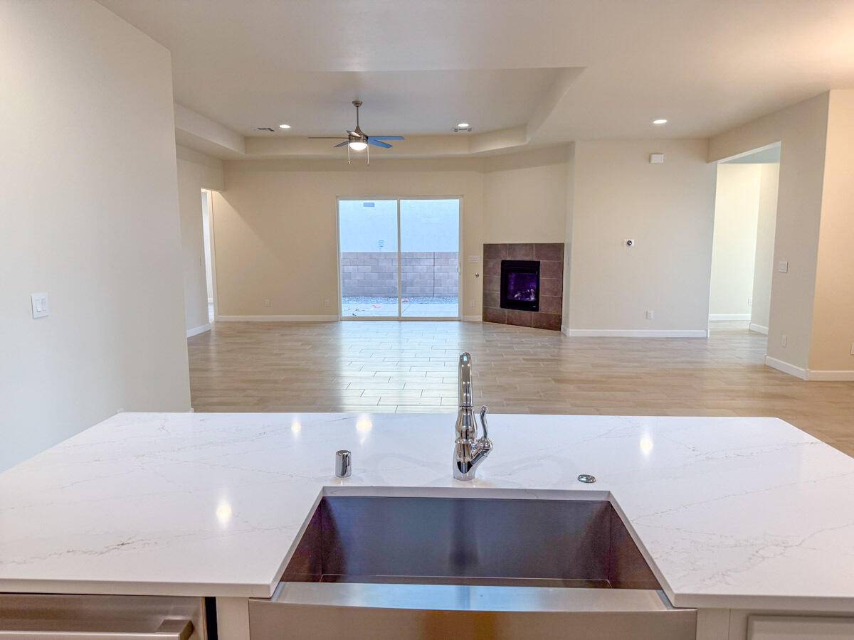 Albuquerque, NM 87105,2212 O'Keeffe ST SE