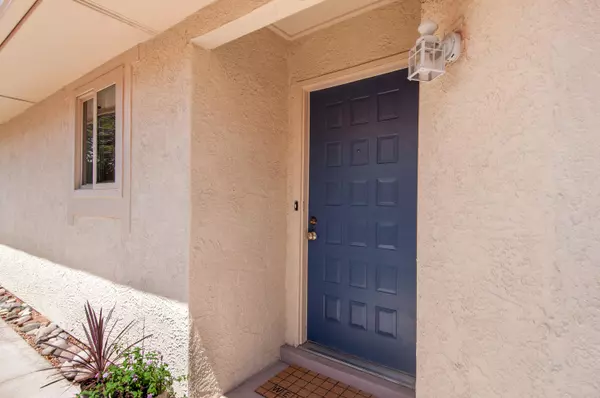 Albuquerque, NM 87111,10323 OSO REDONDO NE