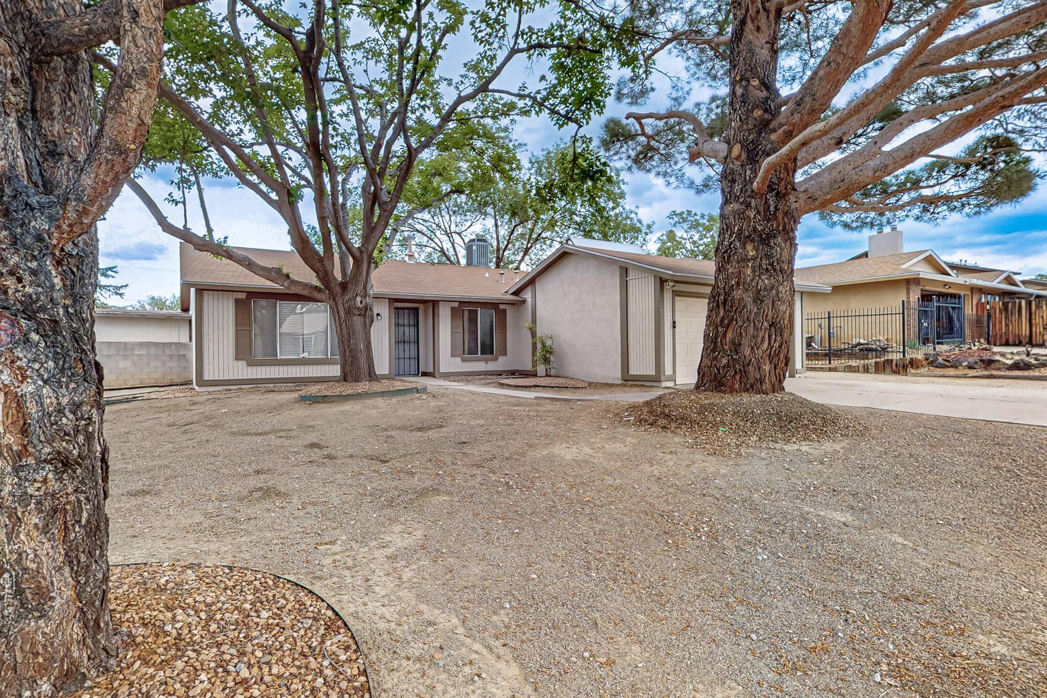 7001 BECK DR NE, Albuquerque, NM 87109