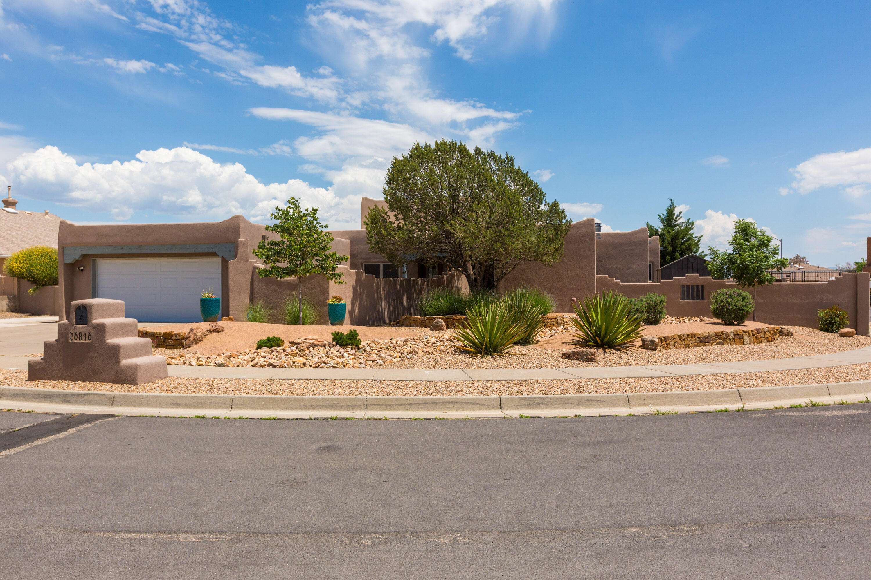 Albuquerque, NM 87120,6816 TAMARISK PL NW