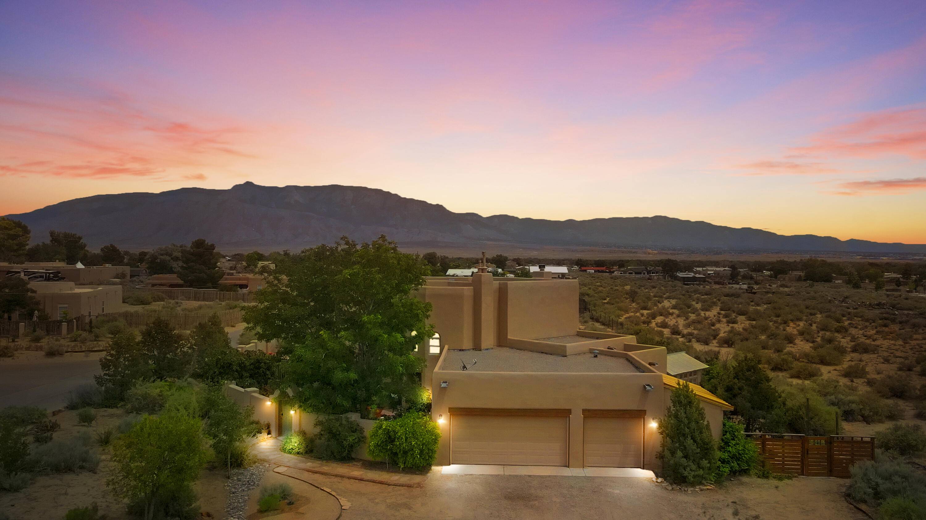 651 CALLE DE BLAS, Corrales, NM 87048