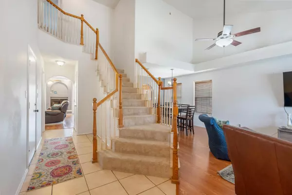 Albuquerque, NM 87114,10208 LUZ DEL DIA DR NW