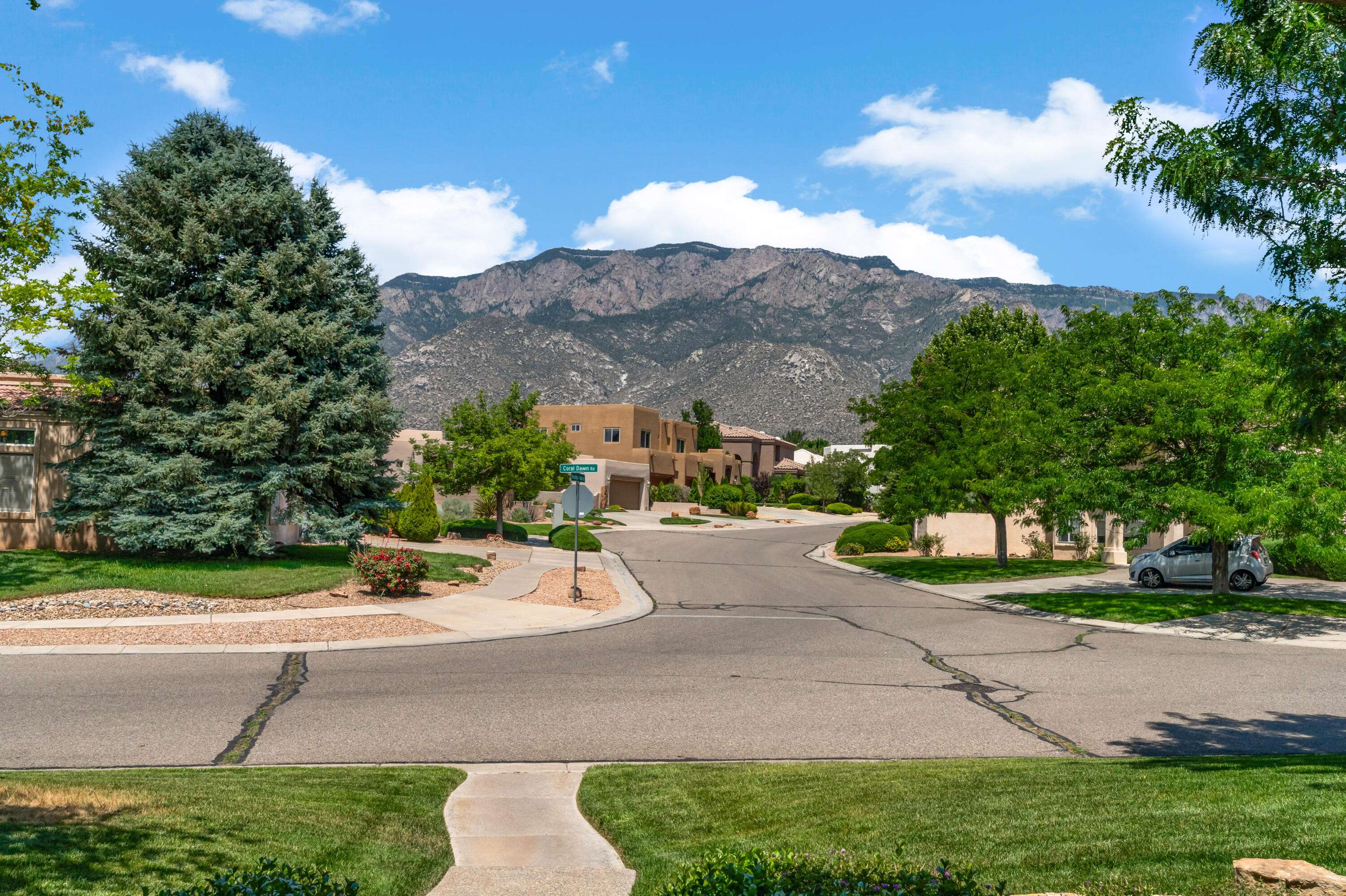 Albuquerque, NM 87122,12116 CORAL DAWN RD