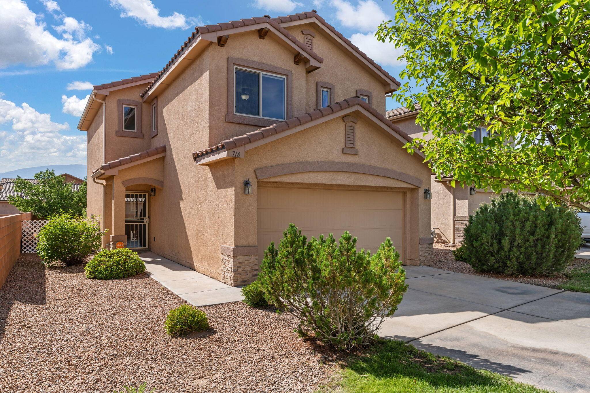 716 PALO DURO DR, Bernalillo, NM 87004