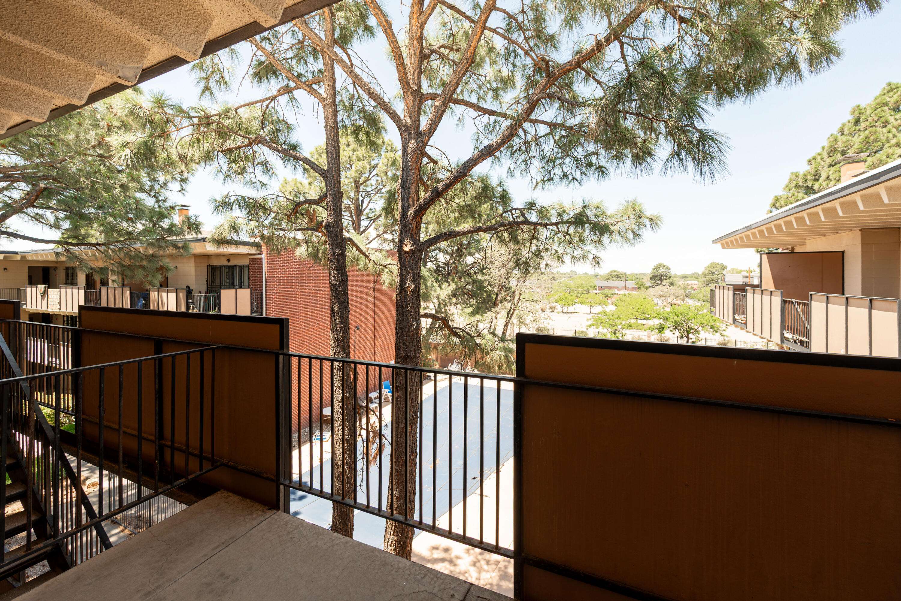 Albuquerque, NM 87108,1100 ALVARADO DR SE #306