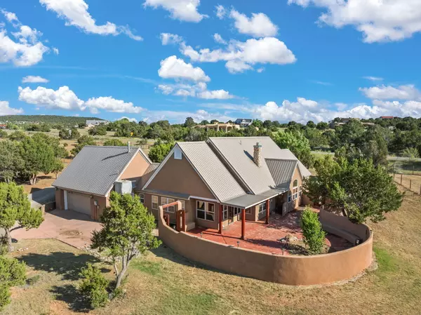 40 CAMINO DEL ORIENTE, Tijeras, NM 87059