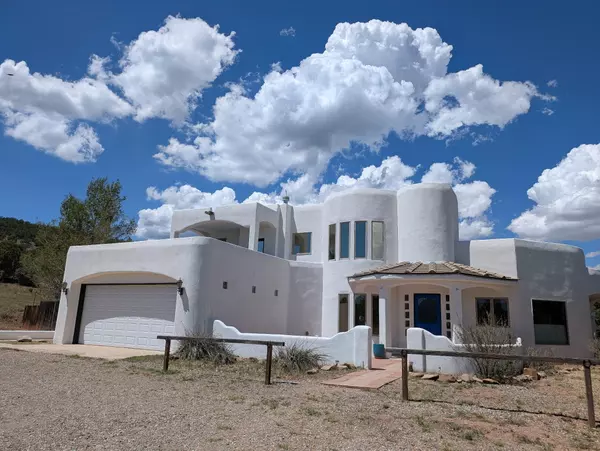 10 FRANCISCO RD, Cedar Crest, NM 87008