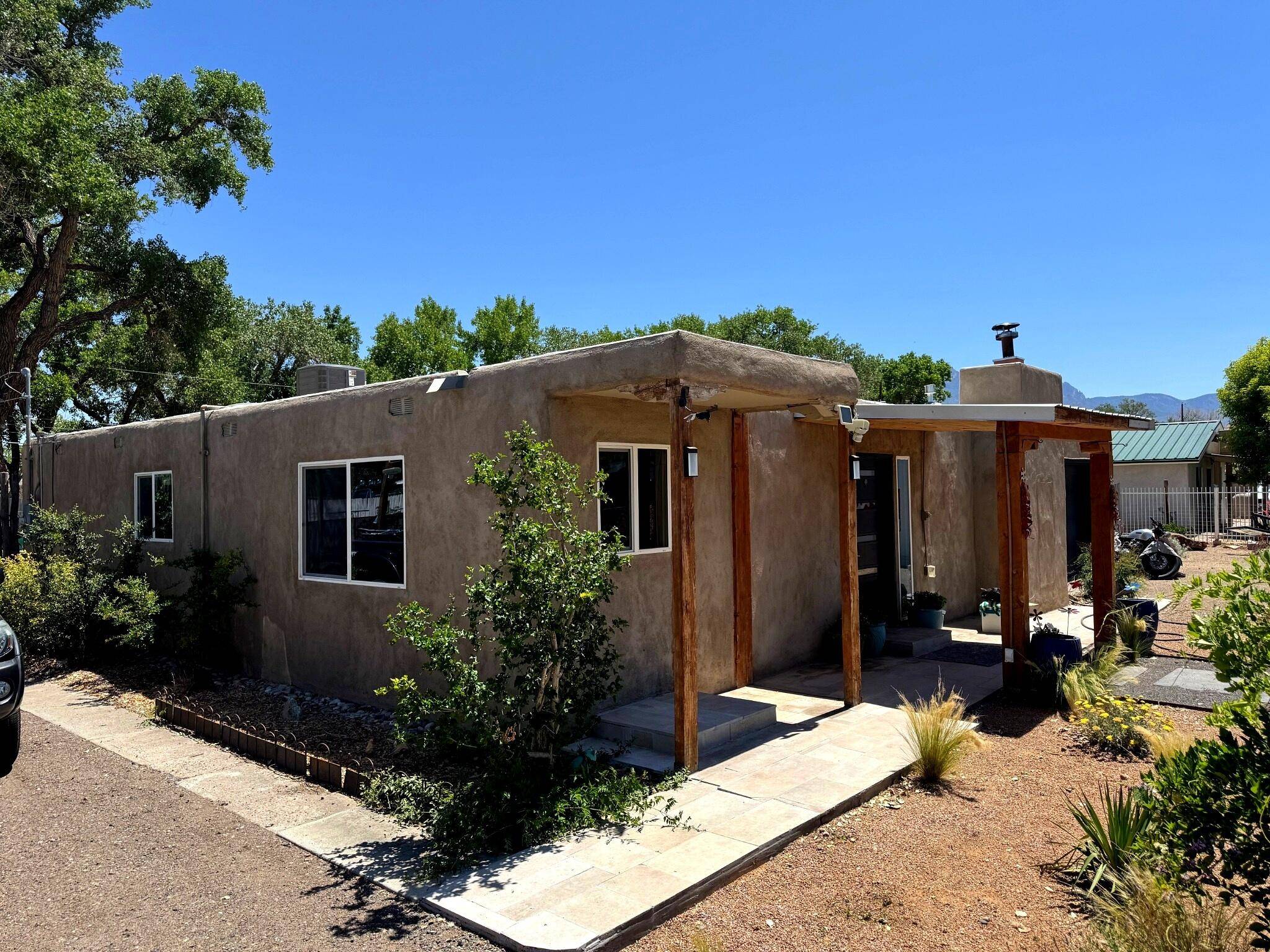 Albuquerque, NM 87113,201 MARLOWE LN