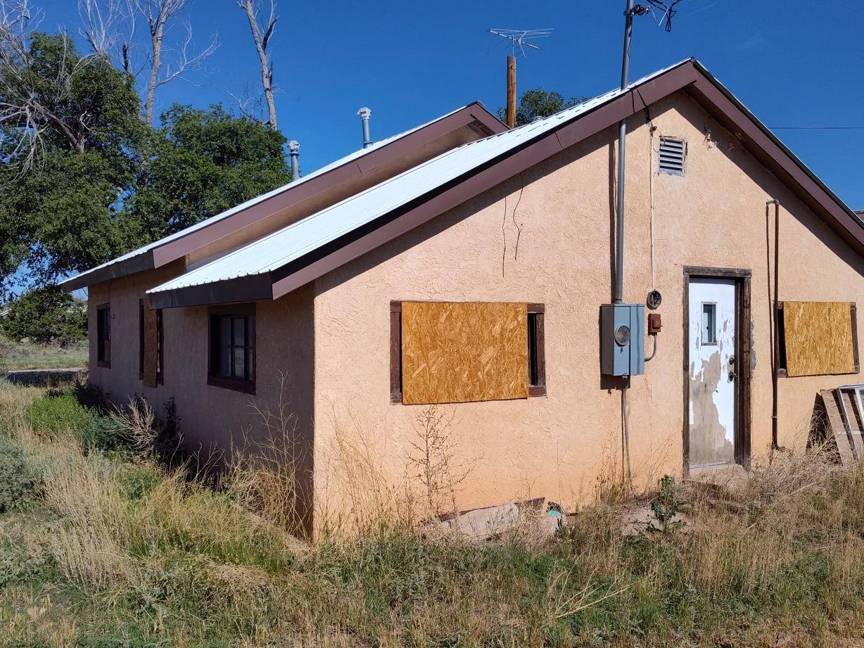 Mountainair, NM 87036,300 N ROOSEVELT AVE