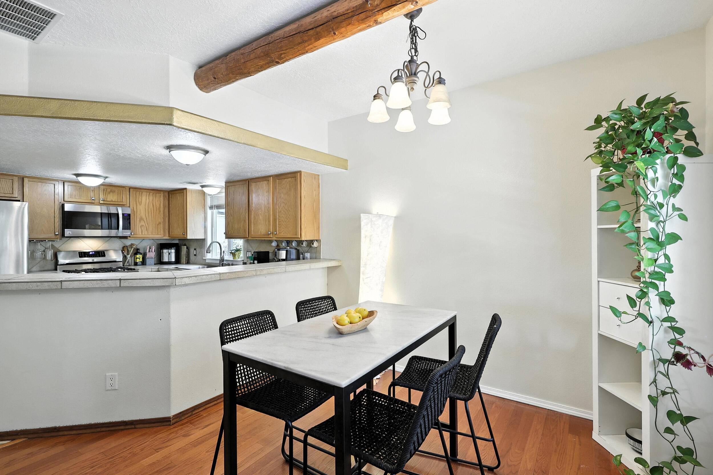 Albuquerque, NM 87107,1535 PHOENIX AVE NW