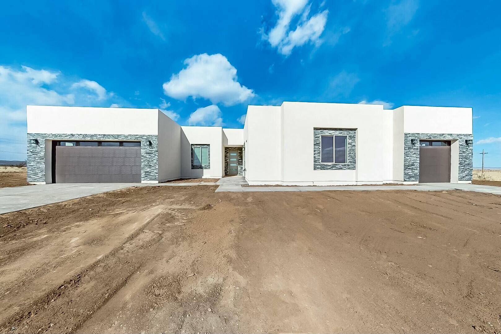 3 Cleveland RD, Edgewood, NM 87015