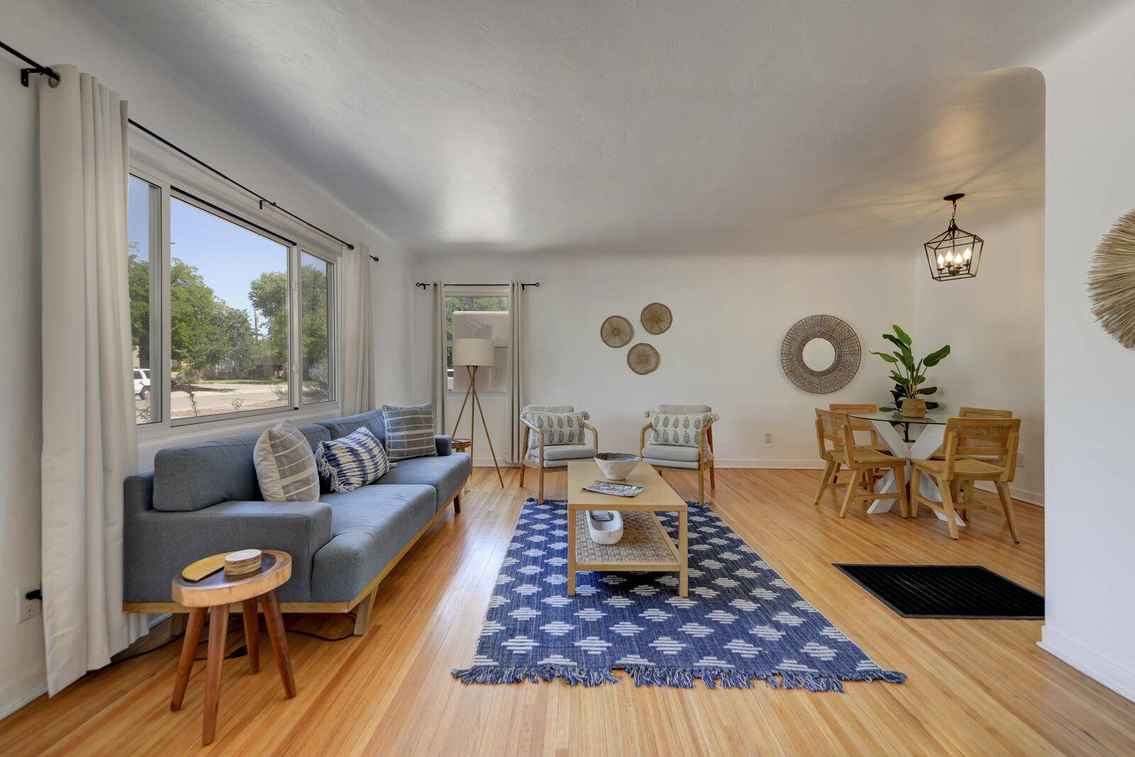 Albuquerque, NM 87110,1121 MONTCLAIRE DR NE