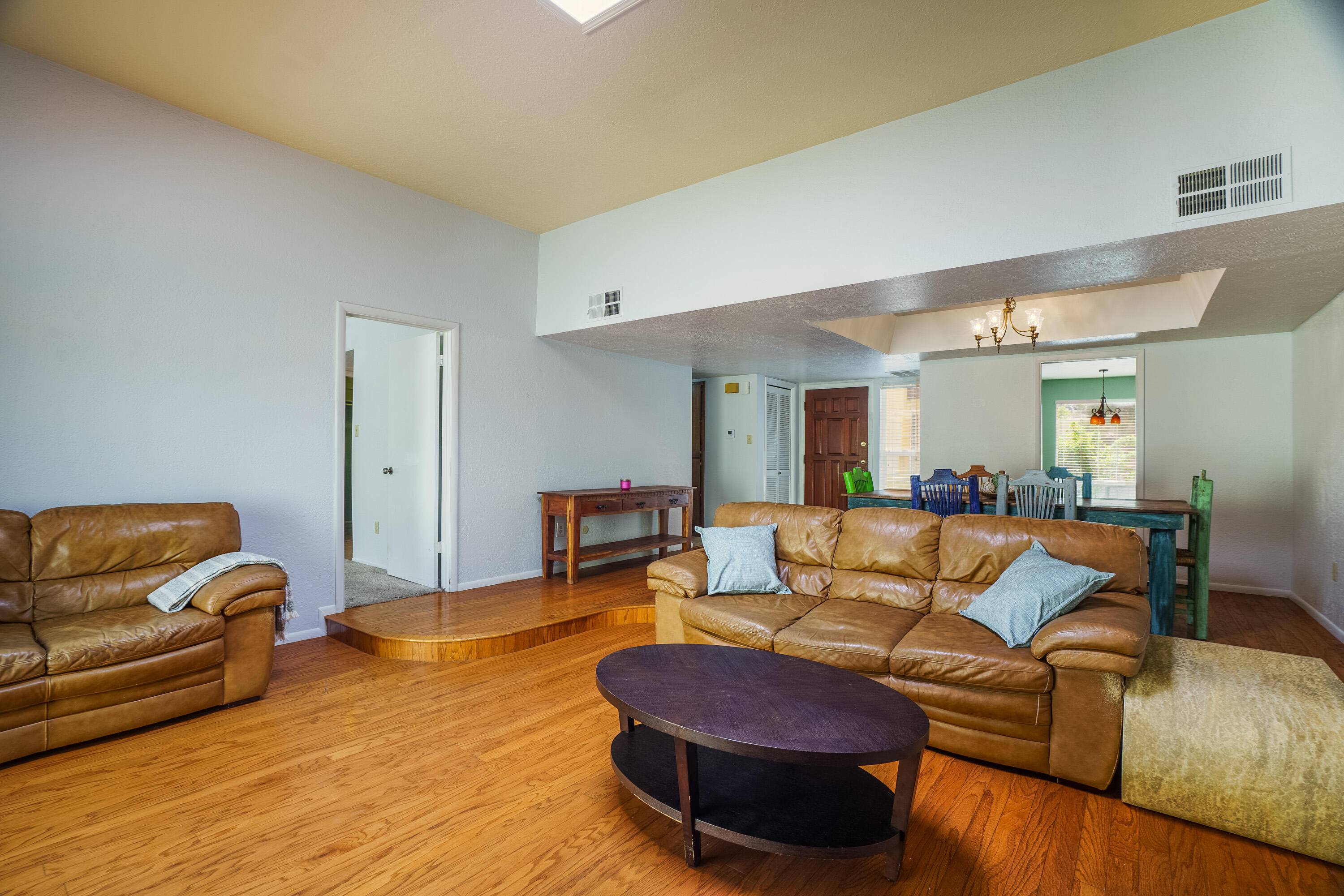 Albuquerque, NM 87109,4725 SAN PEDRO DR NE #28