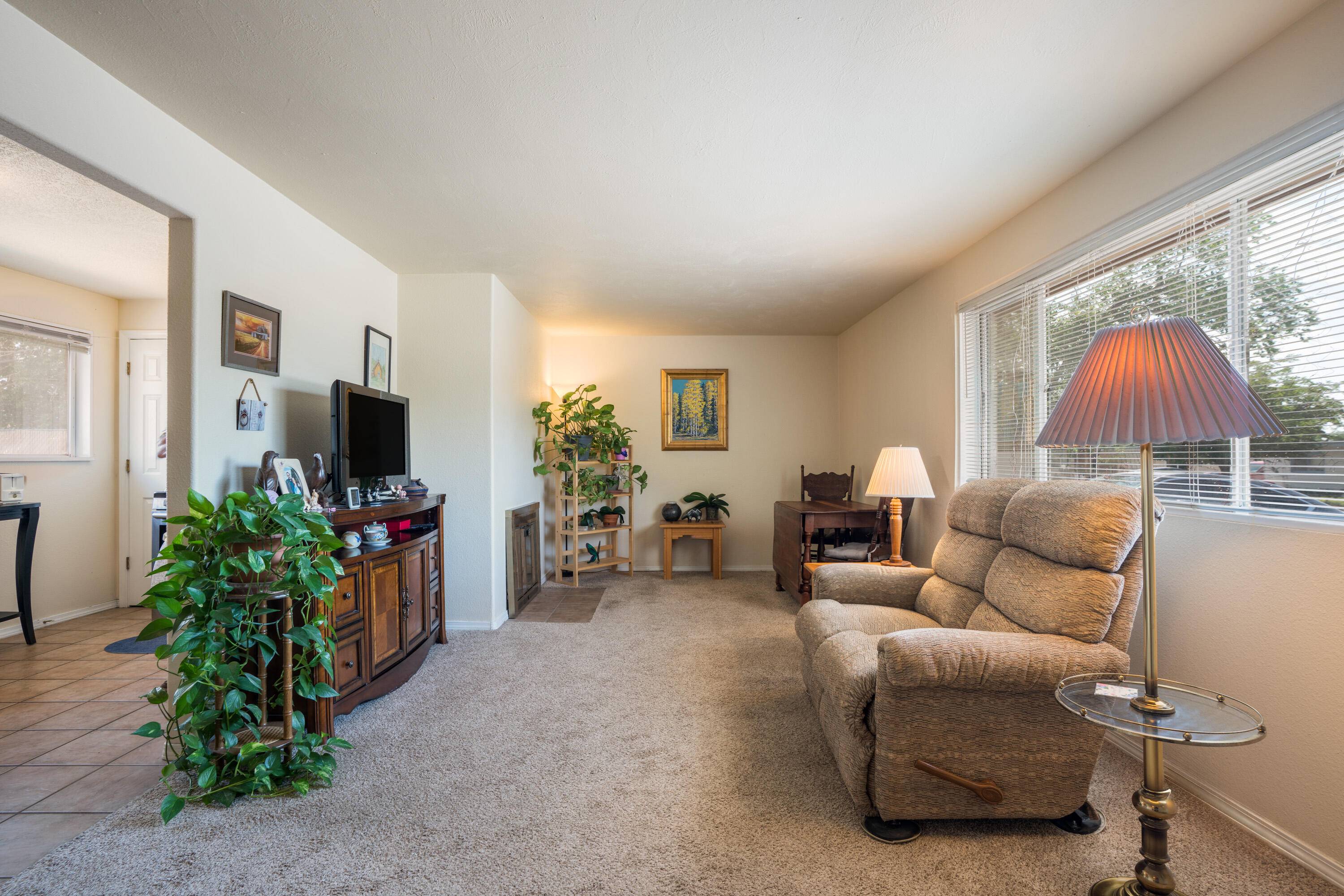 Albuquerque, NM 87112,10710 FAIRBANKS RD NE