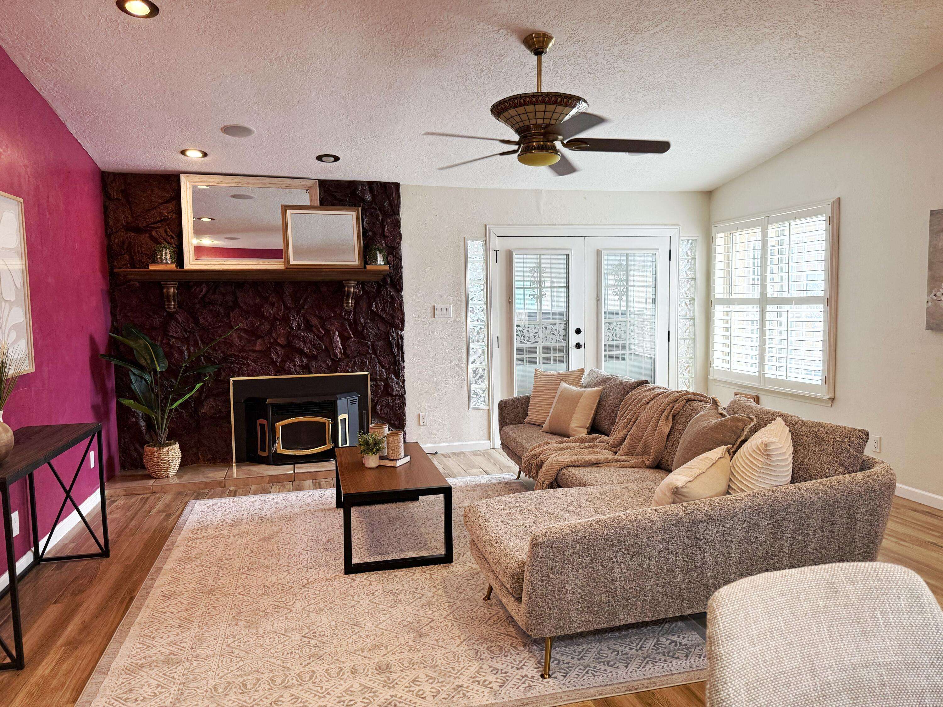 Albuquerque, NM 87109,7000 AVENIDA LA COSTA AVE NE