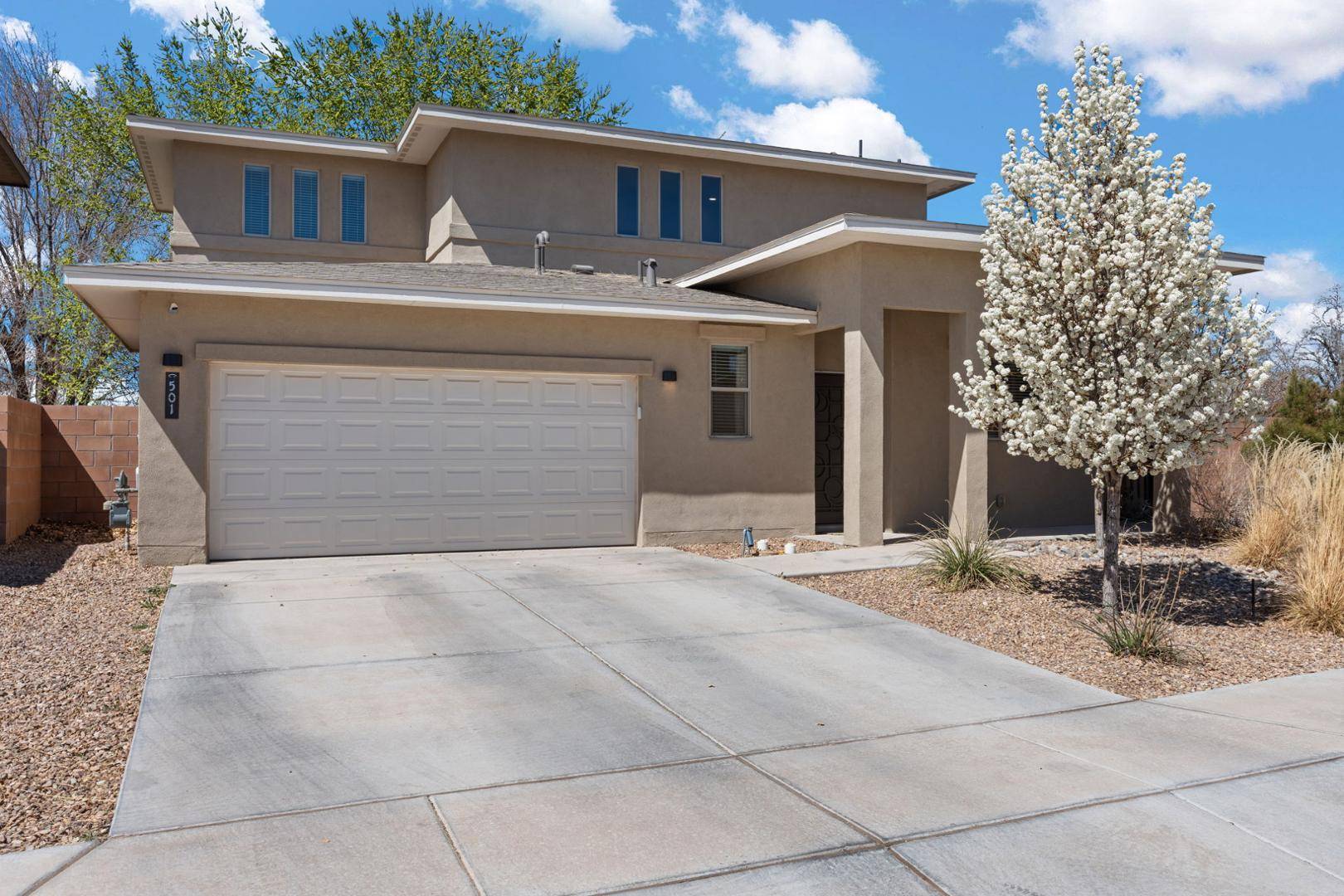 501 Whitten TRL SW, Albuquerque, NM 87105