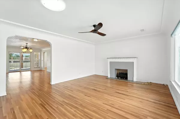 Albuquerque, NM 87108,1023 PAMPAS DR SE