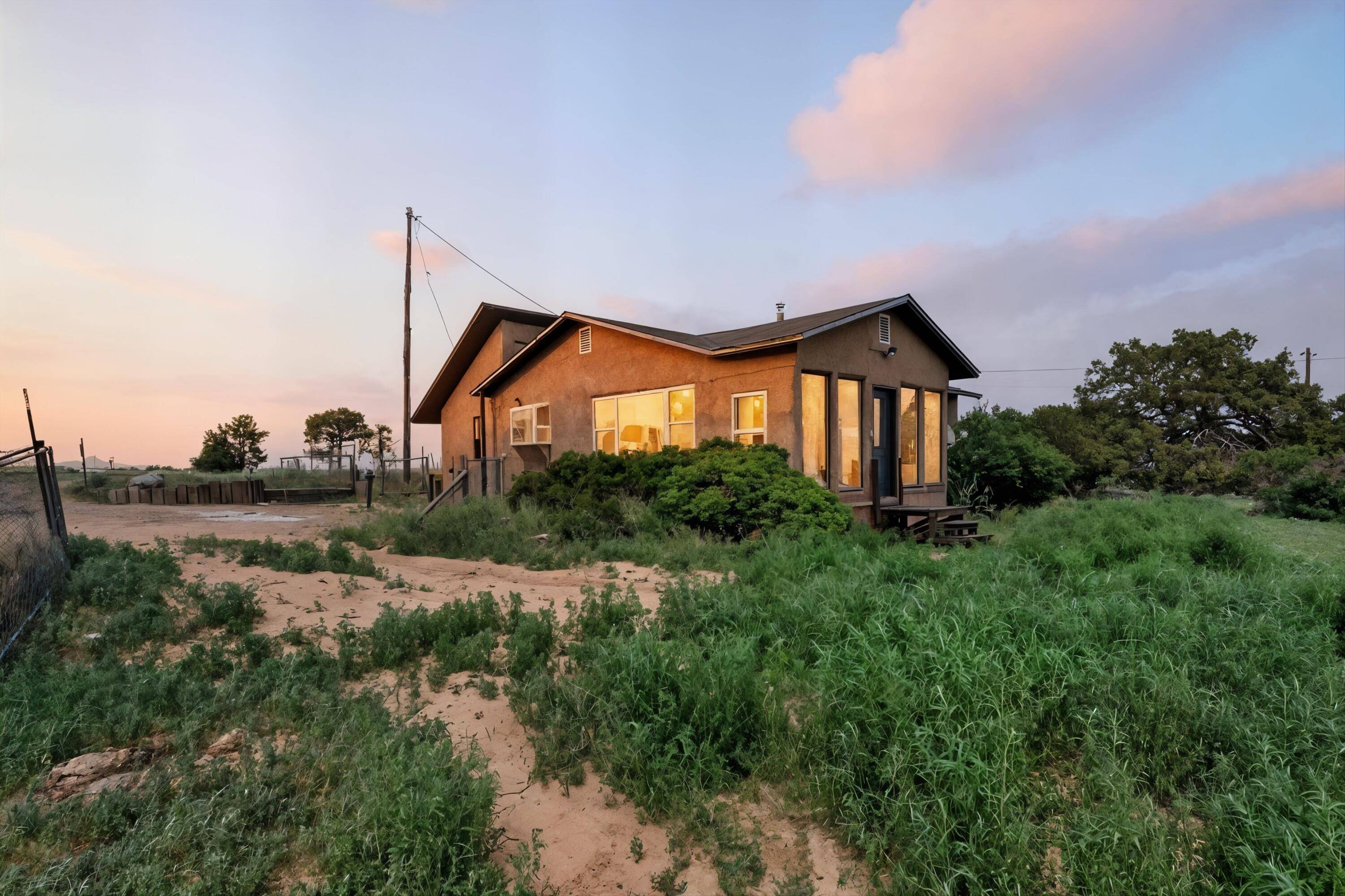 62 W B Church ST, Edgewood, NM 87015