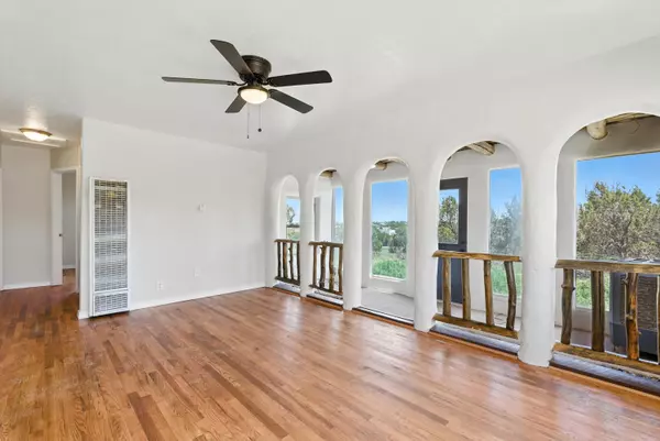 Edgewood, NM 87015,62 W B Church ST