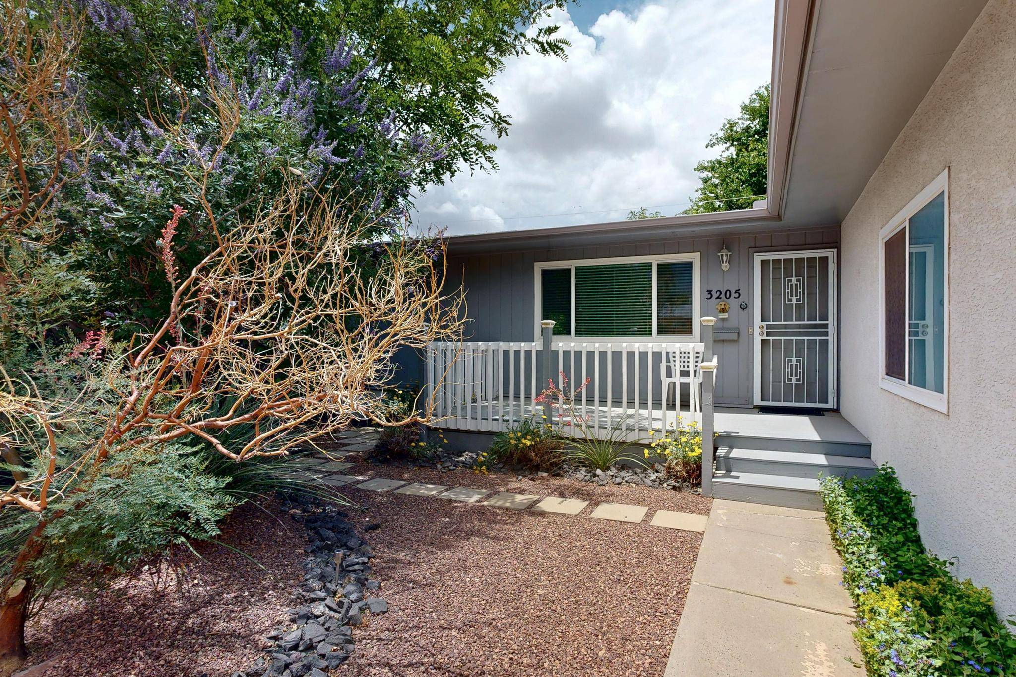 Albuquerque, NM 87111,3205 BETTS DR NE