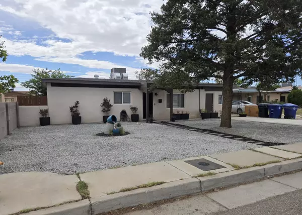 Albuquerque, NM 87110,3043 QUINCY ST NE