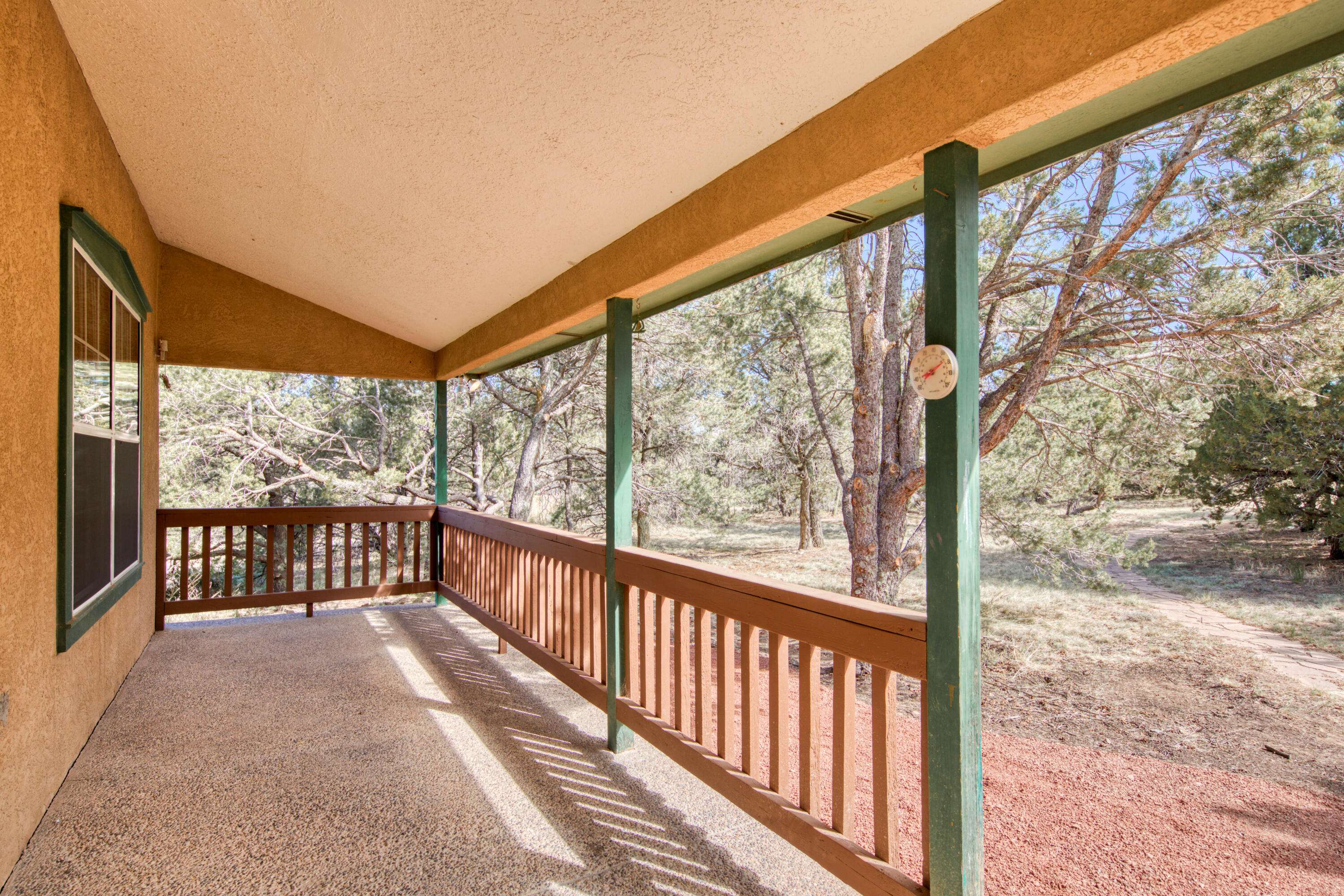 Tijeras, NM 87059,10 QUAIL RUN RD