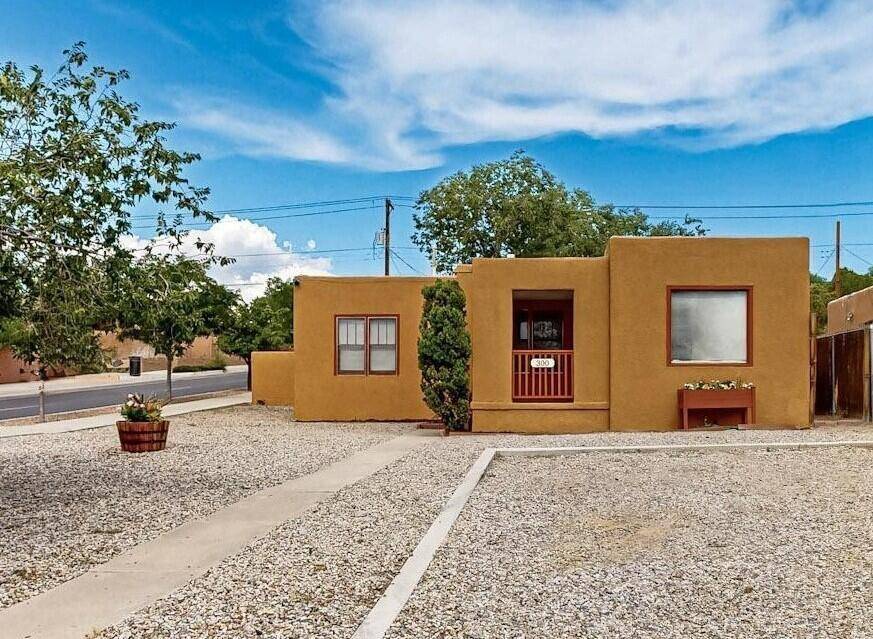 300 TULANE DR SE, Albuquerque, NM 87106