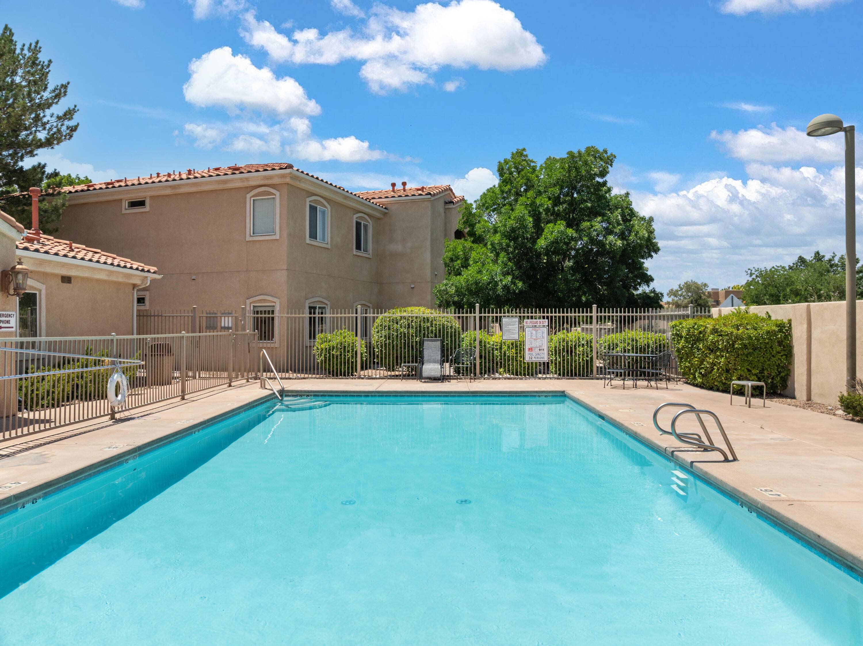 Albuquerque, NM 87113,6800 Vista Del Norte DR NE #2526