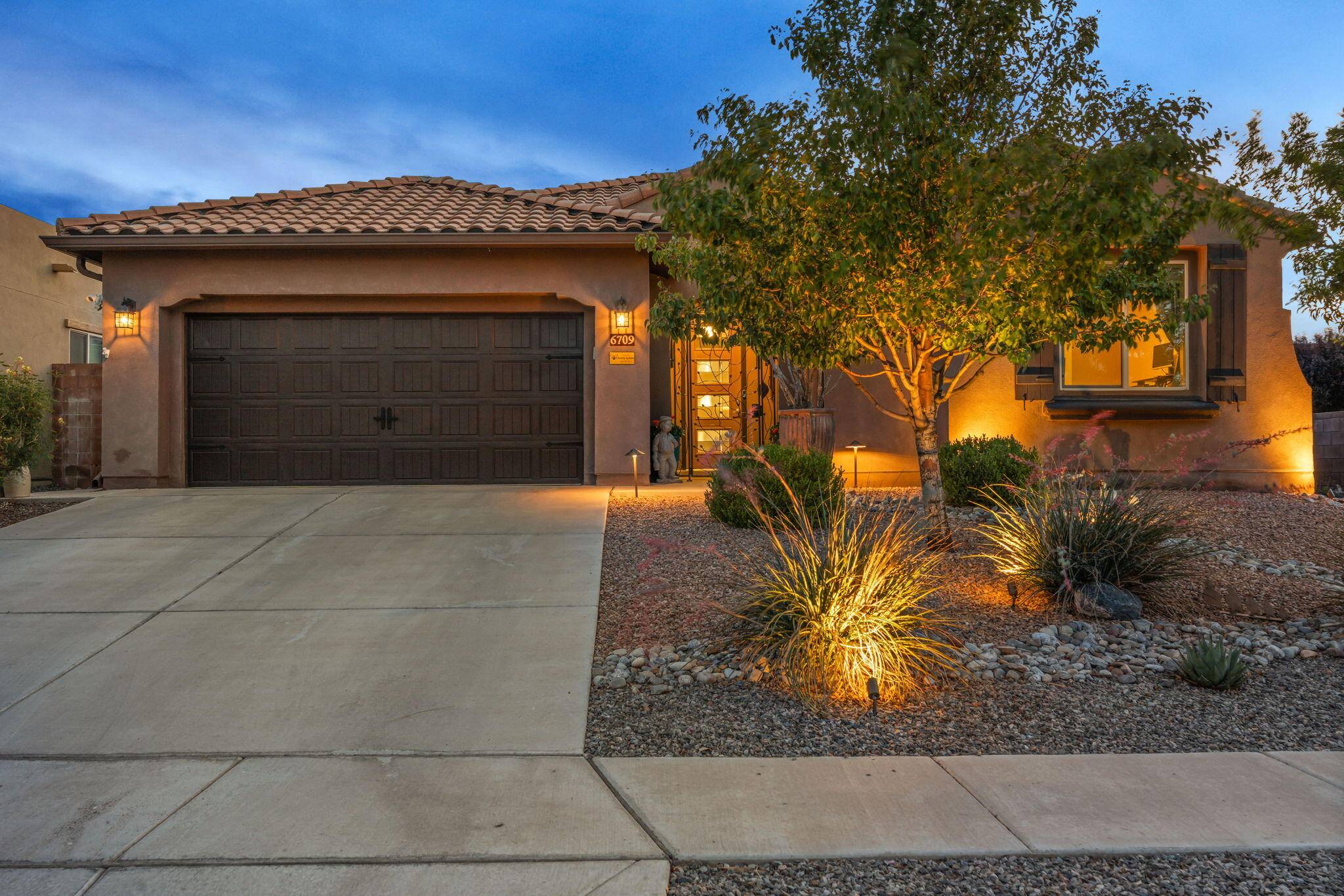 6709 BORDE ABIERTO ST NW, Albuquerque, NM 87120