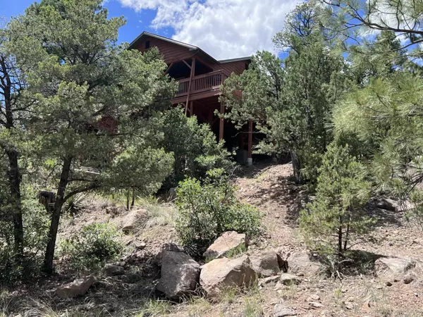 1691 PONDEROSA DR, Jemez Springs, NM 87025
