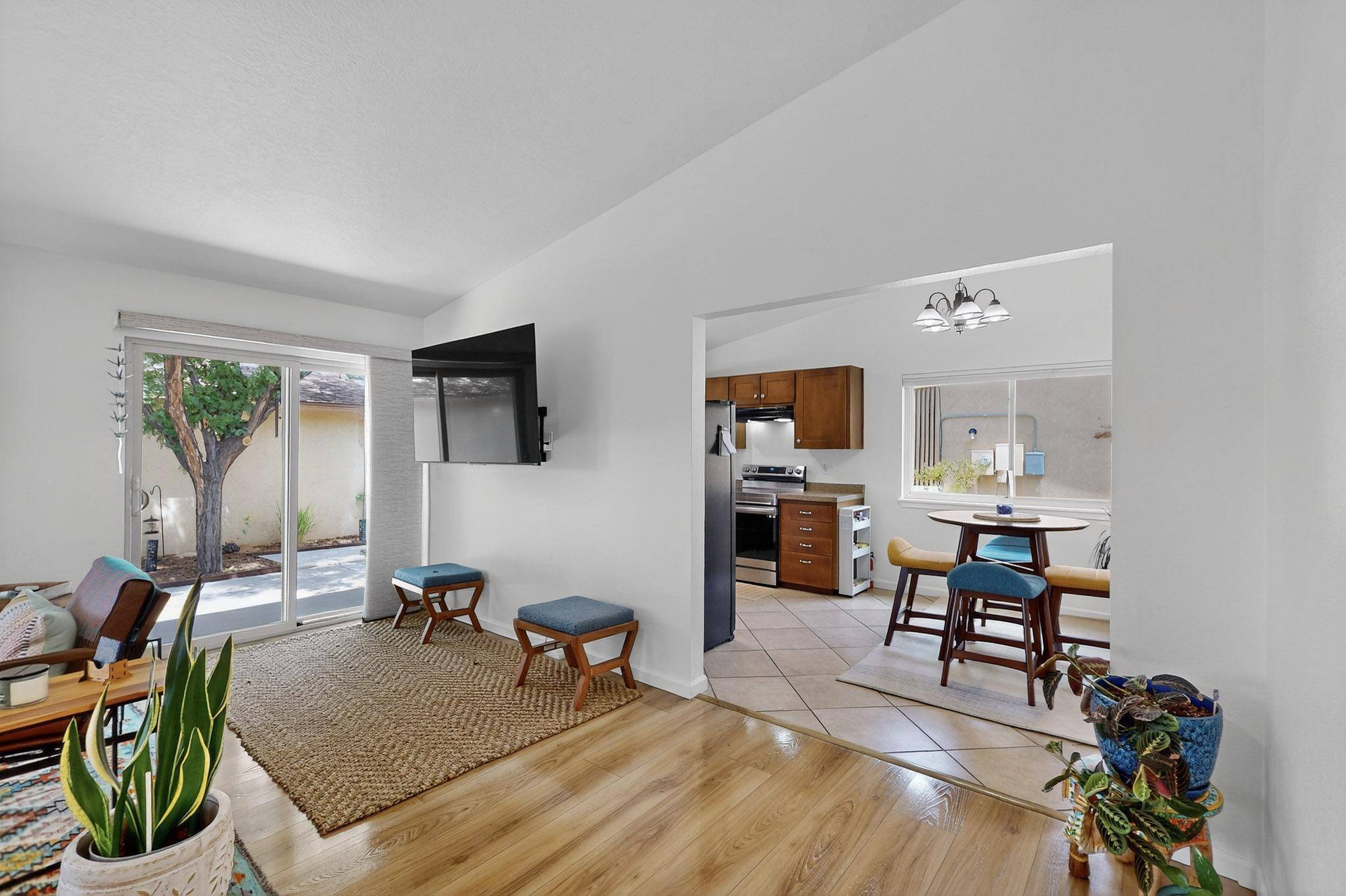 Albuquerque, NM 87123,10709 GRIFFITH PARK DR NE