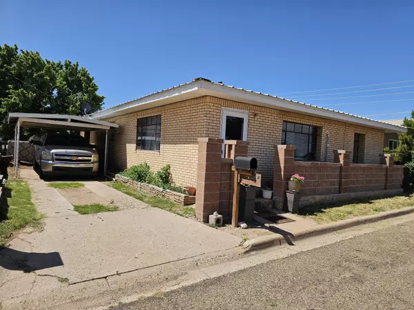 Santa Rosa, NM 88435,820 CORONA AVE