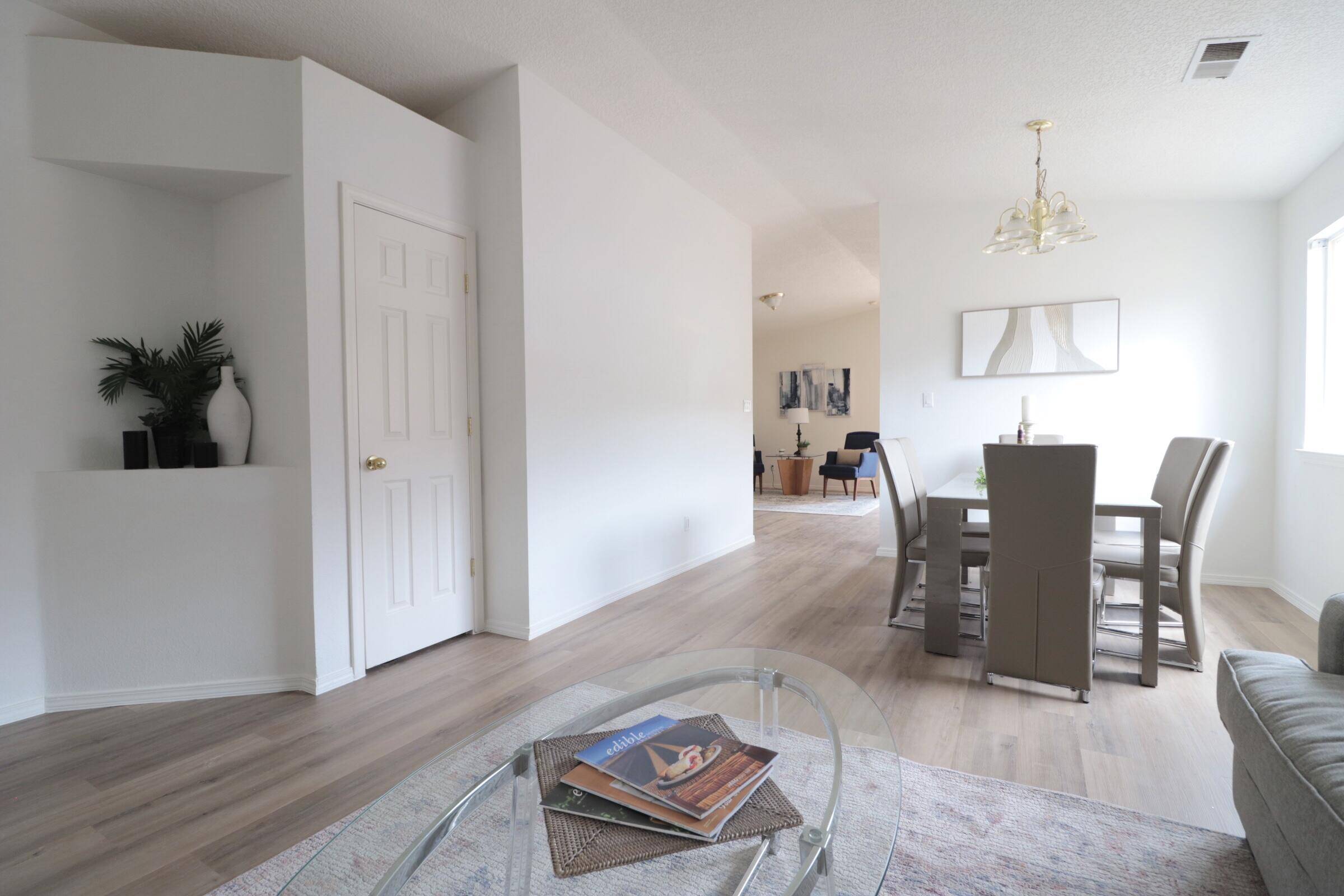 Albuquerque, NM 87114,6616 Paese PL NW