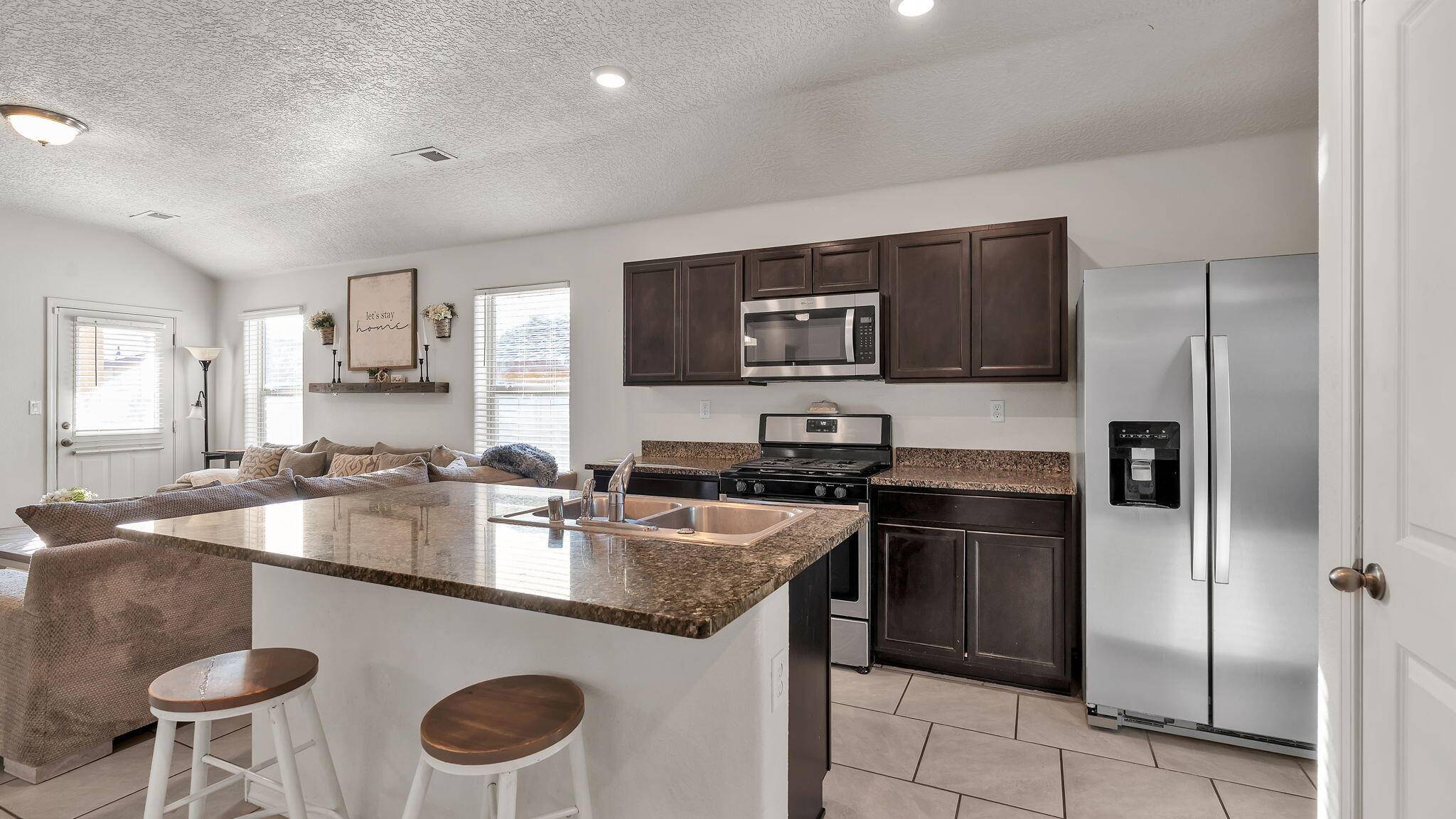 Albuquerque, NM 87121,2404 DEL TIMBRE LN SW