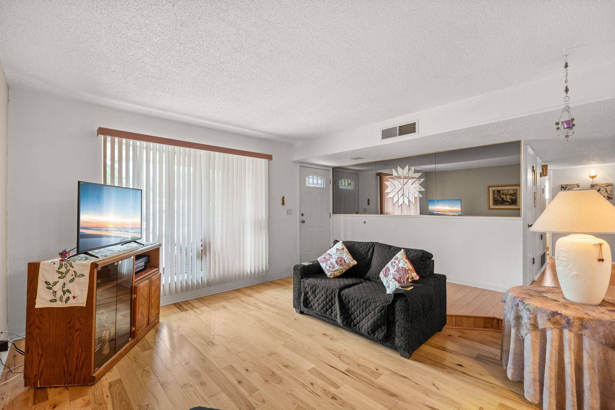 Albuquerque, NM 87111,3709 CHELWOOD DR NE