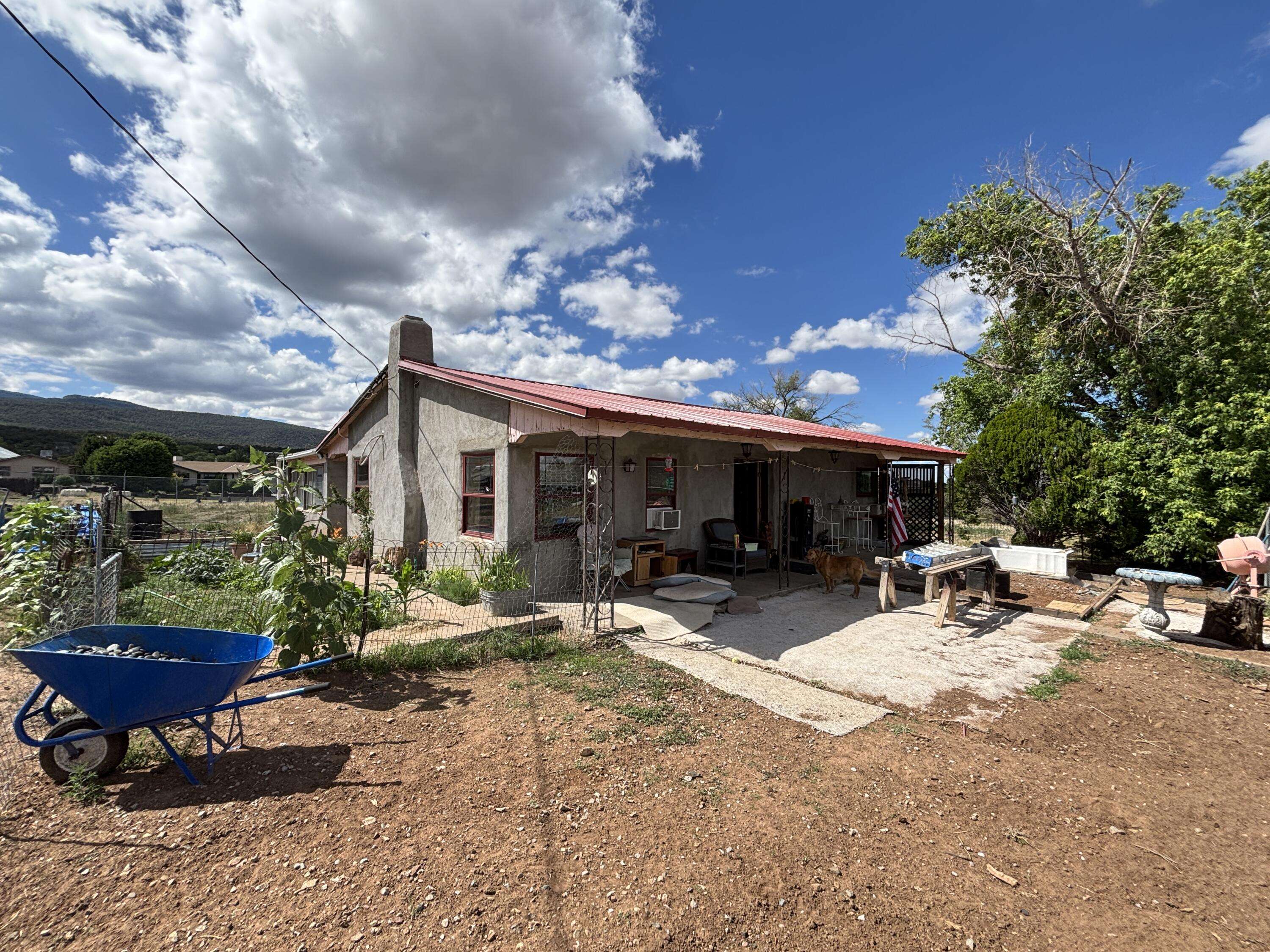 2 Bus LN, Sandia Park, NM 87047