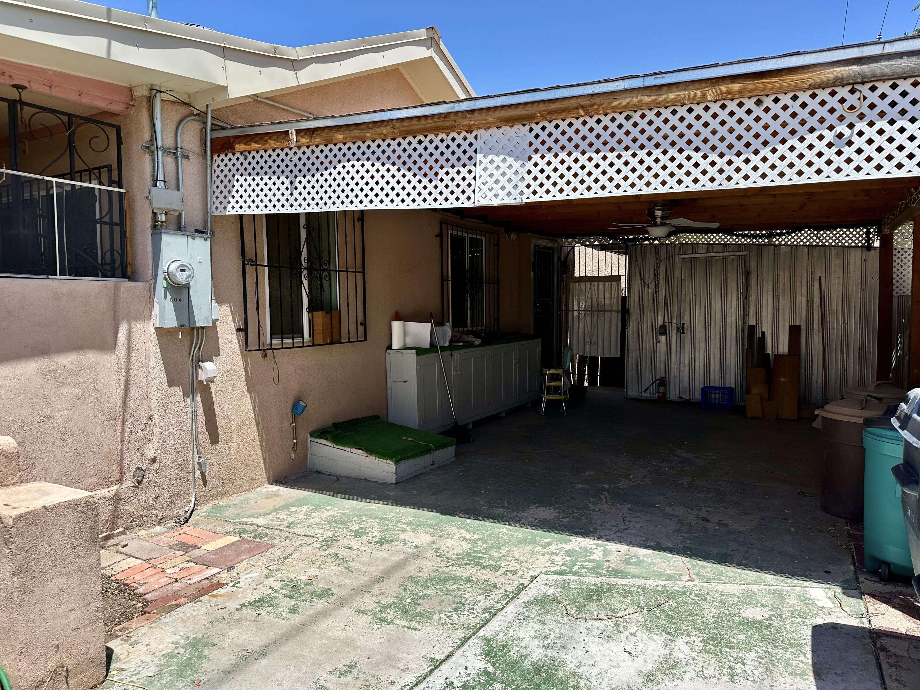 Albuquerque, NM 87102,604 9TH ST SW