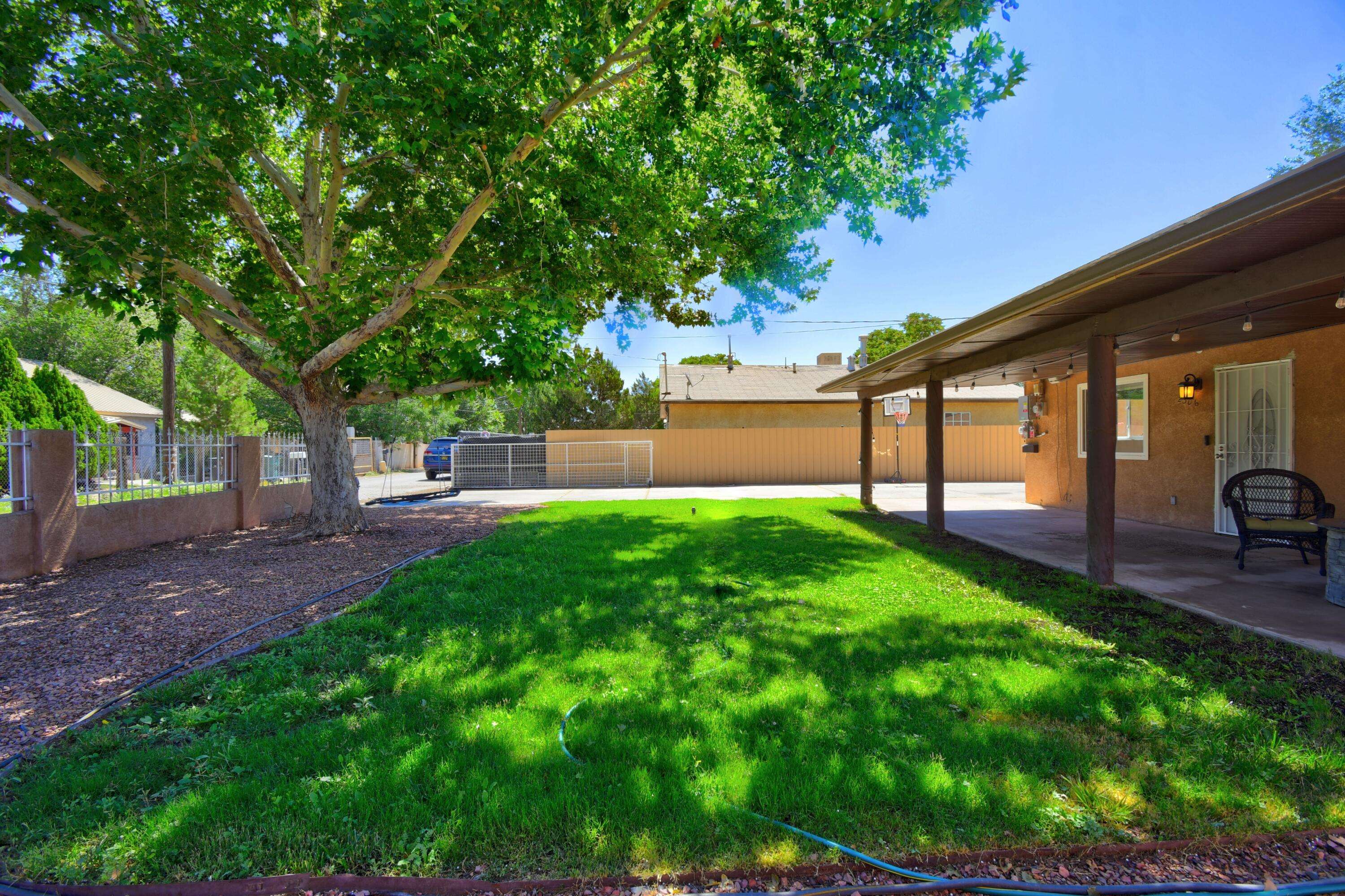 Albuquerque, NM 87105,2306 SALVADOR RD SW