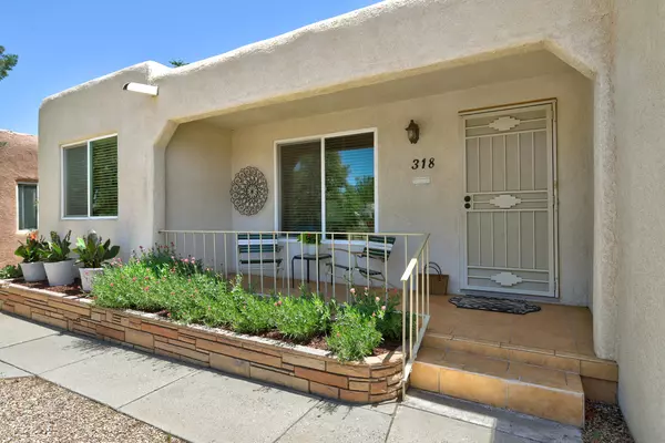 318 MANZANO ST NE, Albuquerque, NM 87108
