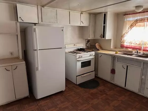 Los Lunas, NM 87031,64 Comanche LN