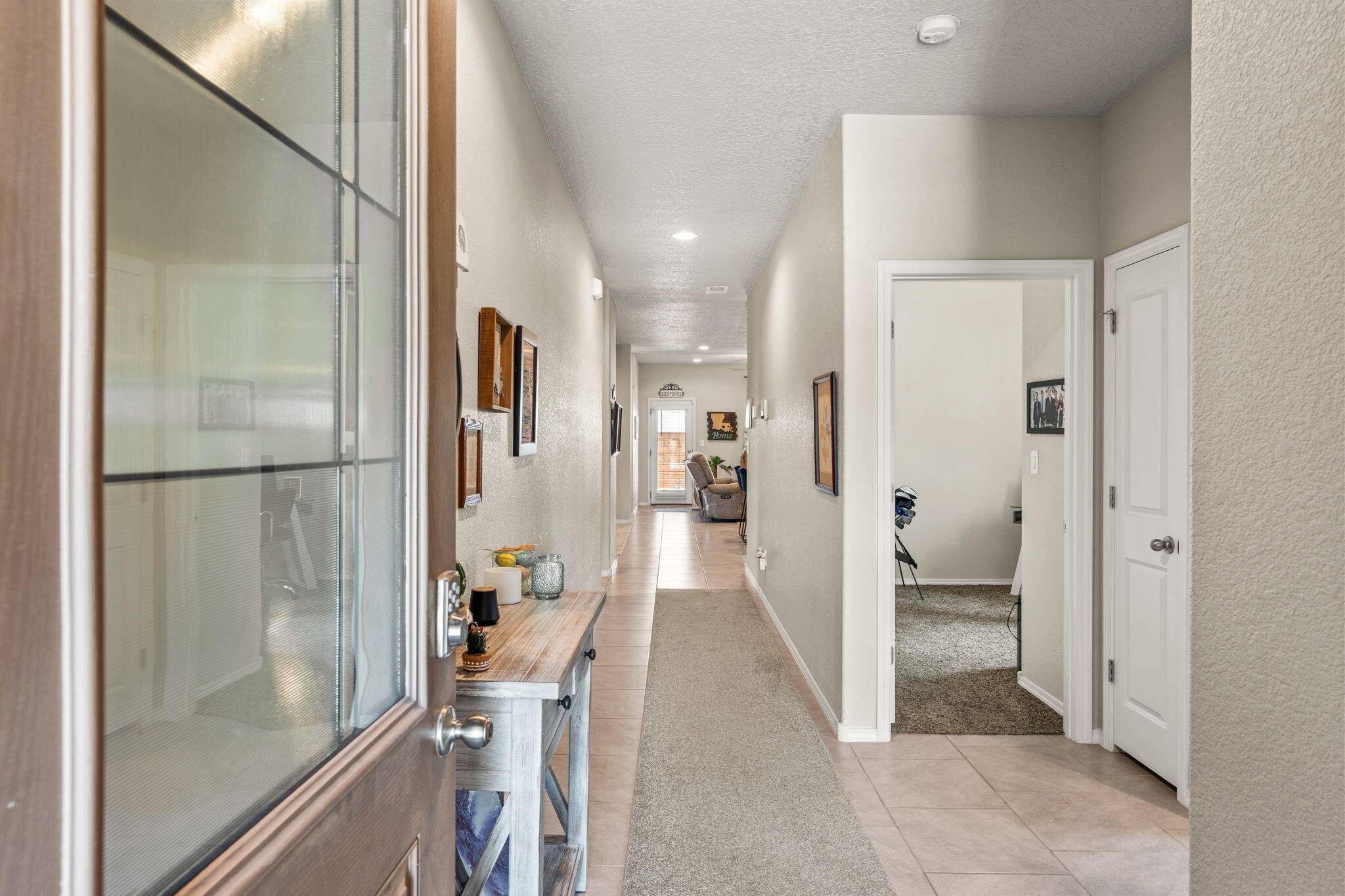 Rio Rancho, NM 87144,4337 SKYLINE LOOP NE