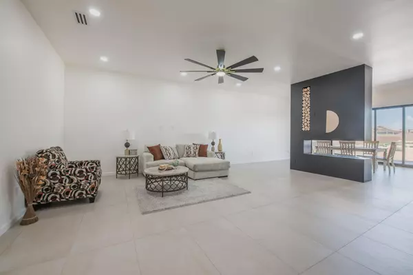 Rio Rancho, NM 87124,1709 22ND AVE SE