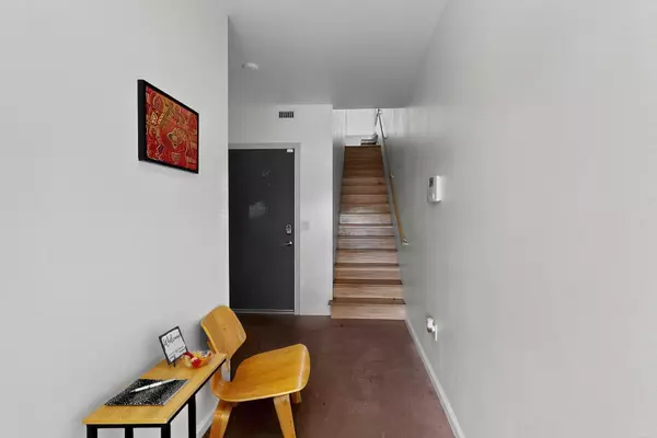 Albuquerque, NM 87102,343 Platinum ST SW #B