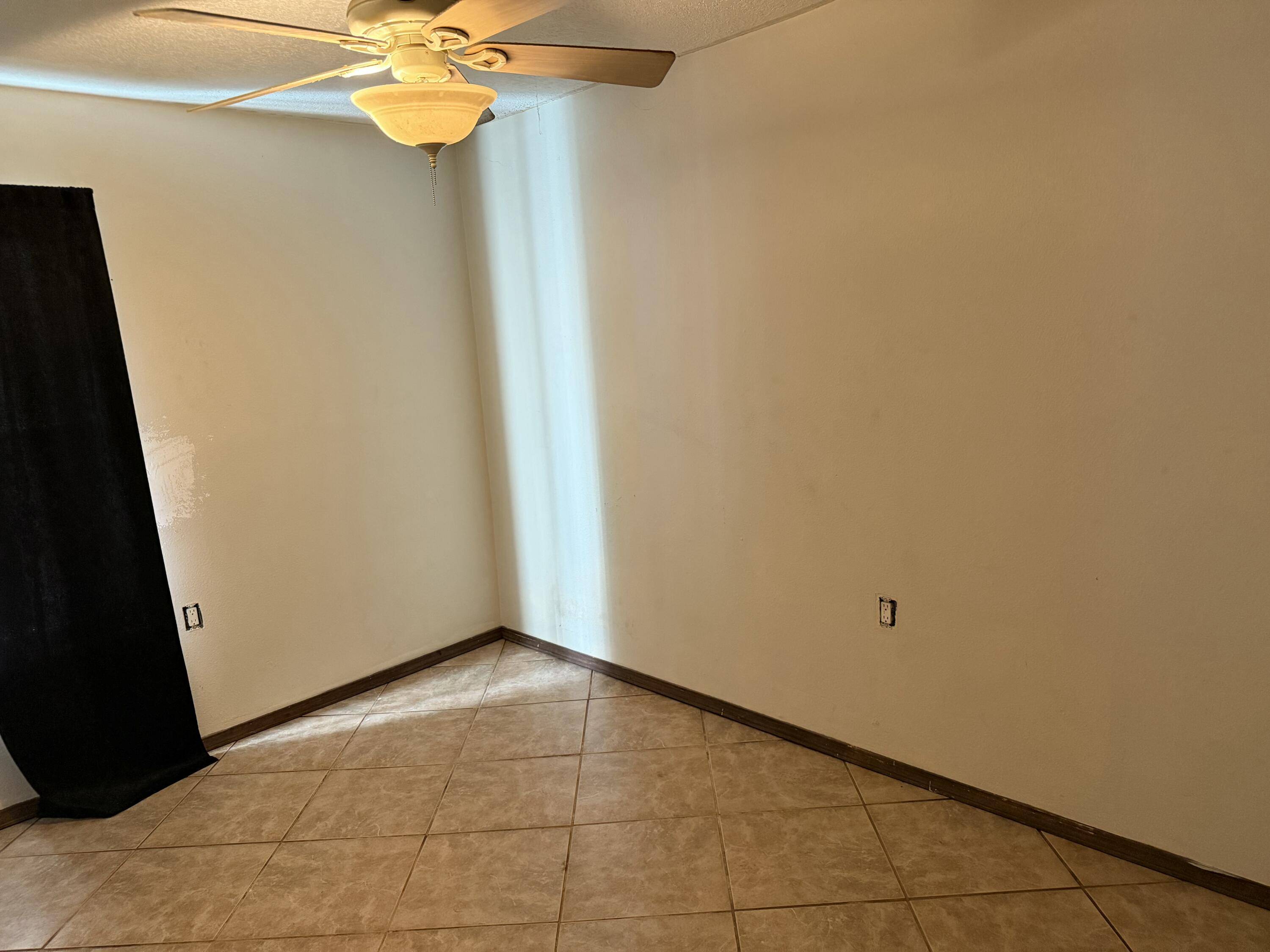 Albuquerque, NM 87105,1511 YAKIMA RD SW