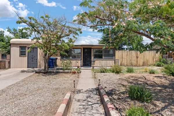 9201 MESCALERO RD NE, Albuquerque, NM 87111
