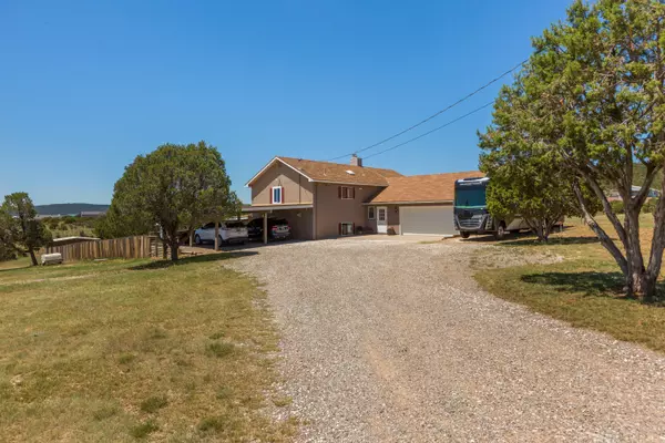 20 BERTA DR, Edgewood, NM 87015