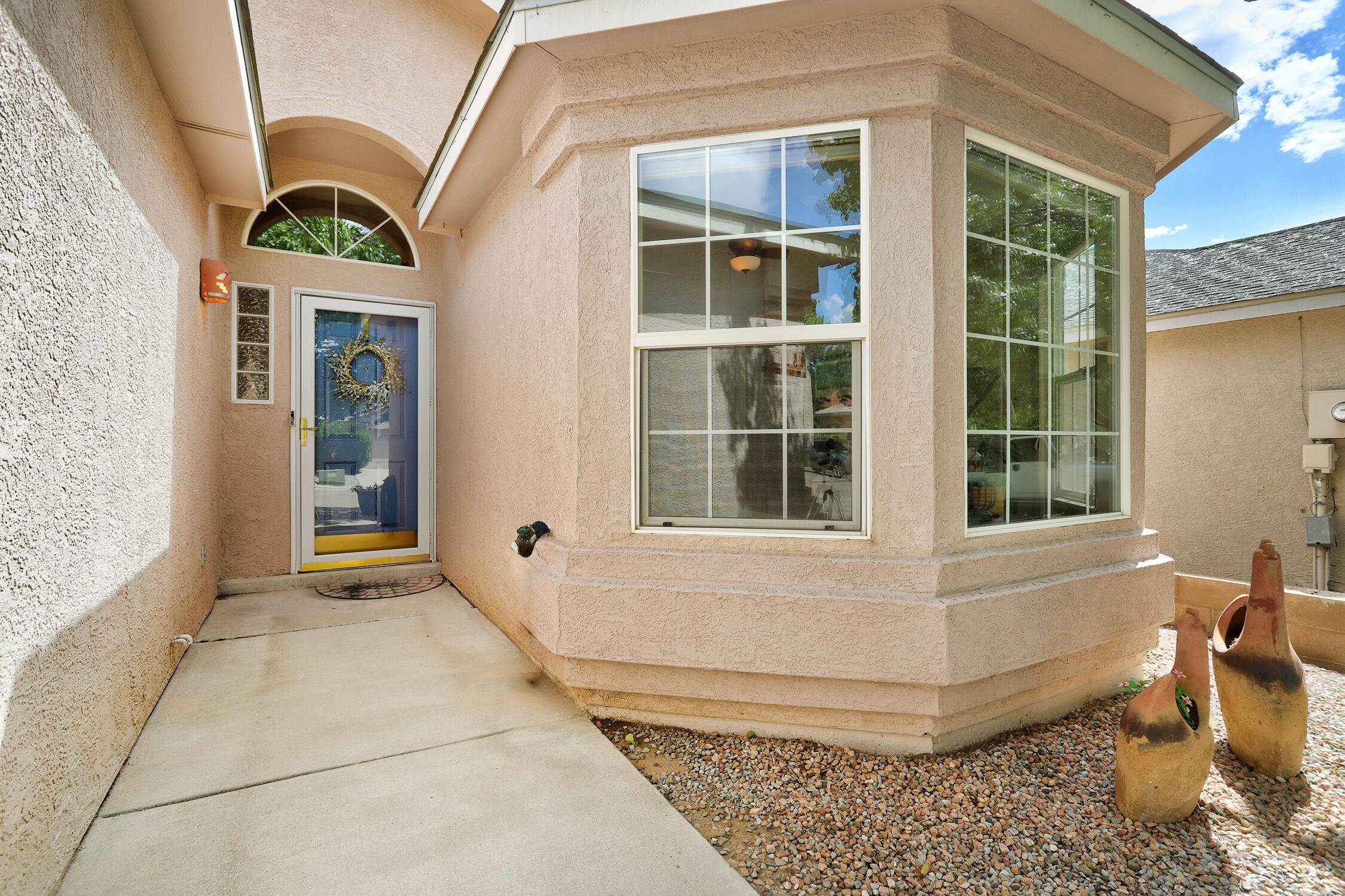 Albuquerque, NM 87113,7012 RED HAWK RD NE