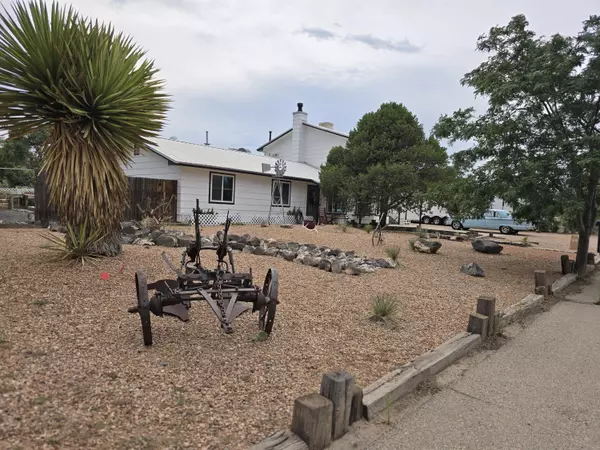 Rio Rancho, NM 87124,19 LISBON AVE SE