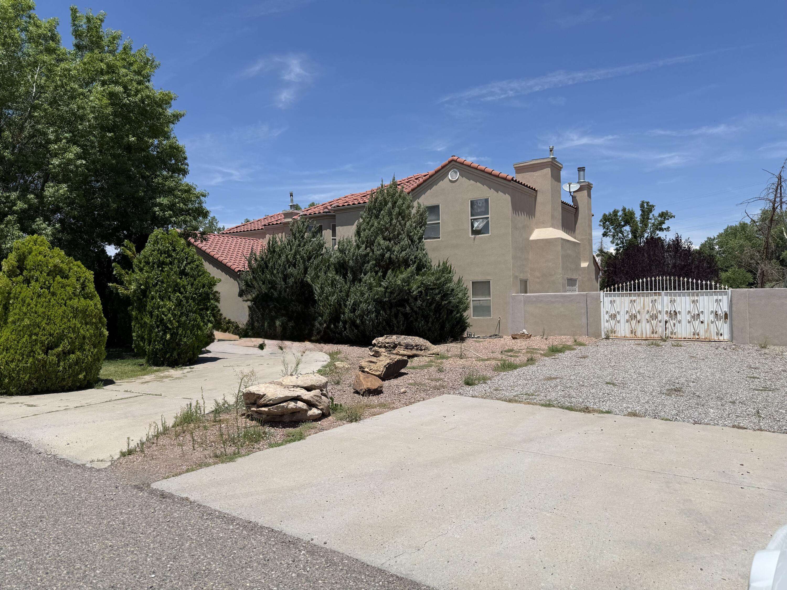 1684 PACE RD NW, Albuquerque, NM 87114