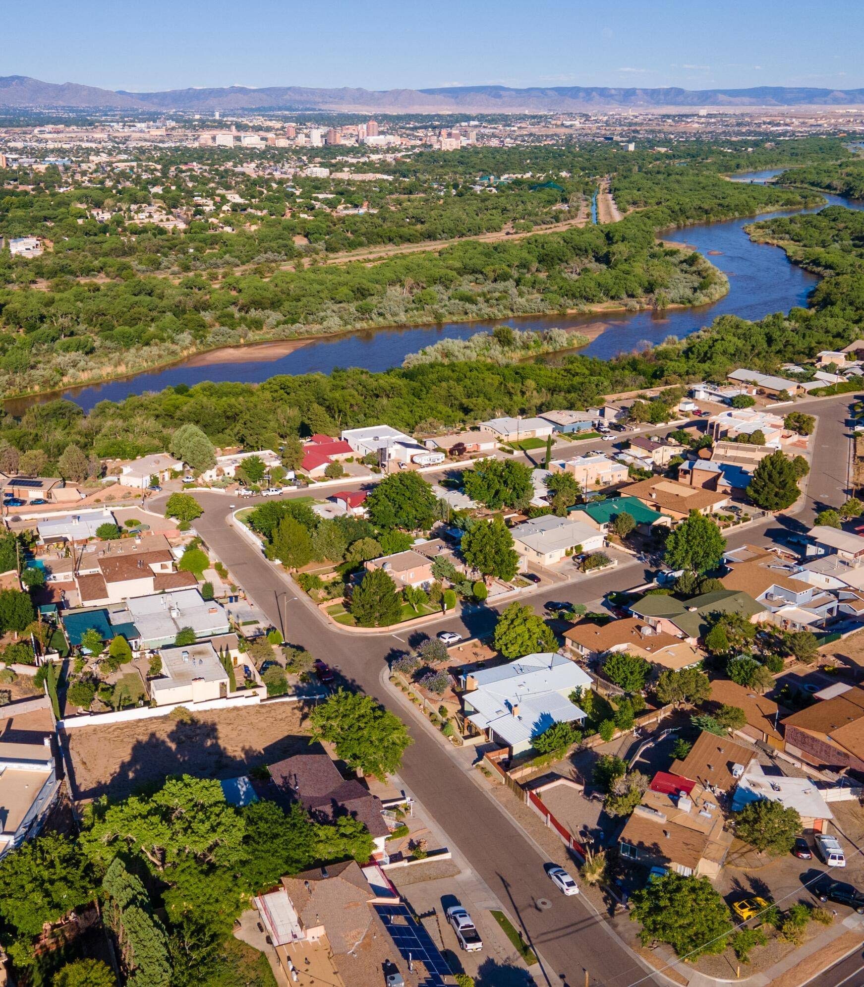 Albuquerque, NM 87105,3837 Riverview RD NW